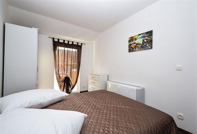 House K1, for 10 persons