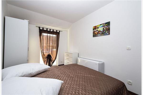 House K1, for 10 persons