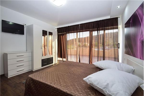 House K1, for 10 persons