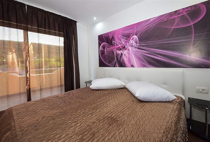 House K1, for 10 persons