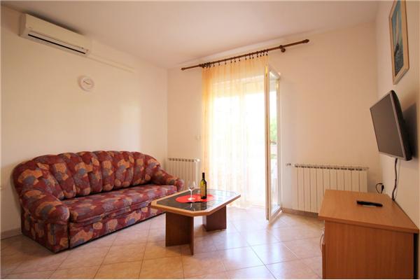 Apartment A4, for 3 persons