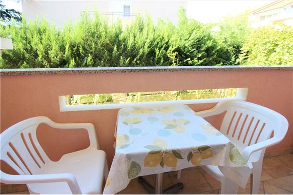 Apartment A4, for 3 persons