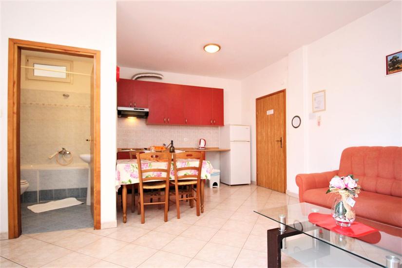 Apartment A1, for 5 persons