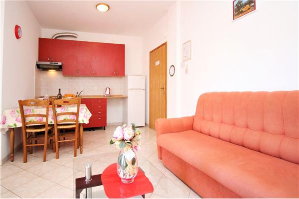 Apartment A1, for 5 persons