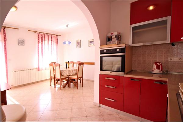Apartment A7, for 6 persons
