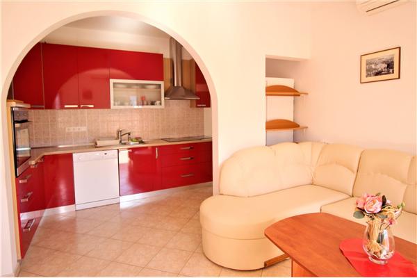 Apartment A7, for 6 persons