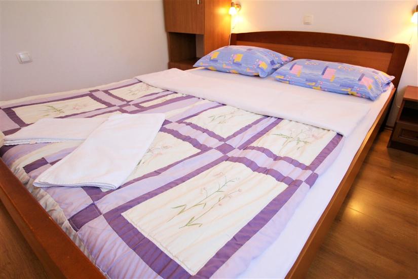 Apartment A7, for 6 persons