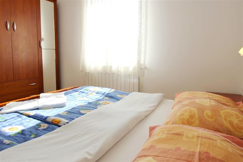 Apartment A7, for 6 persons