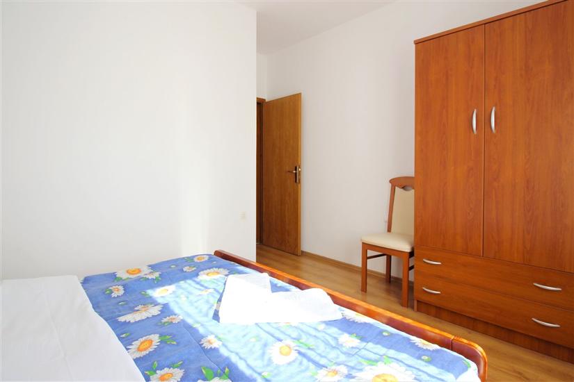 Apartment A7, for 6 persons