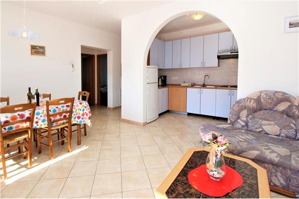 Apartment A2, for 6 persons