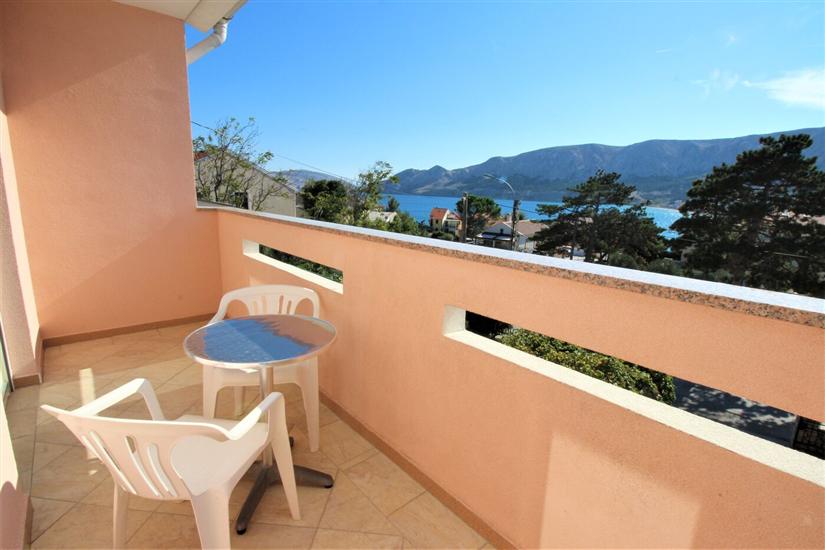 Apartment A2, for 6 persons