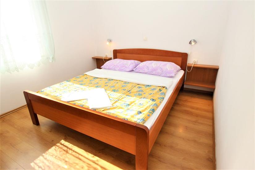 Apartment A2, for 6 persons