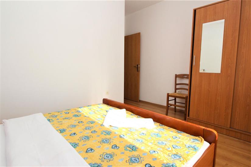 Apartment A2, for 6 persons