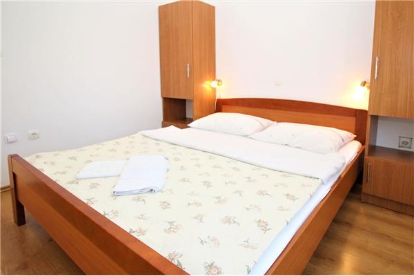 Apartment A2, for 6 persons