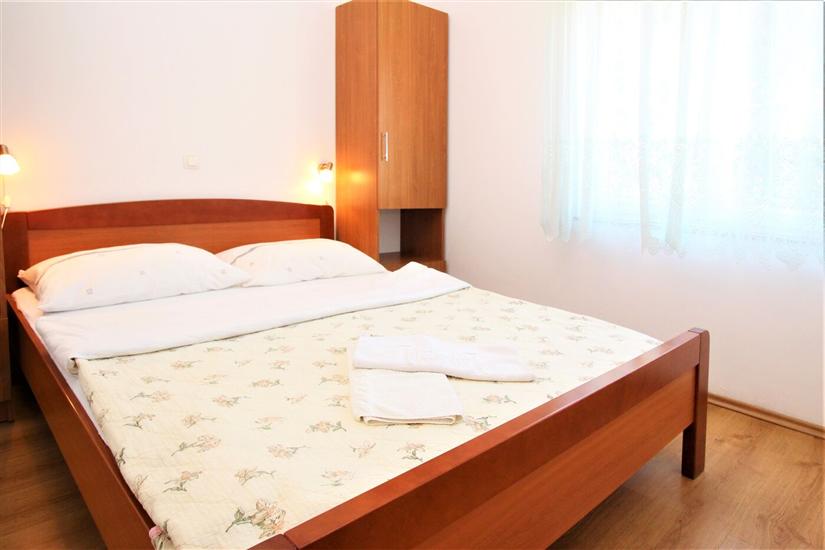 Apartment A2, for 6 persons