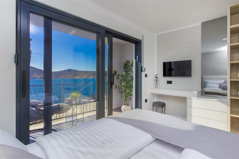 House K1, for 8 persons