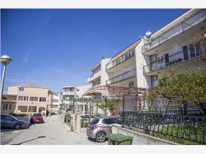 Apartment Makarska riviera,BookJulijanaFrom 110 €