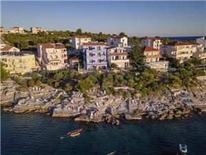 Beachfront accommodation Sibenik Riviera,BookGoricaFrom 185 €