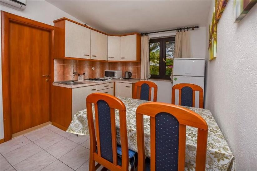 Apartment A2, for 4 persons
