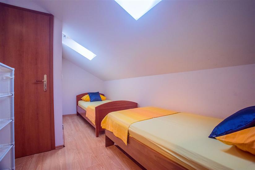 House K1, for 8 persons