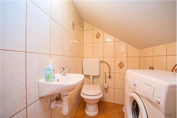 House K1, for 8 persons