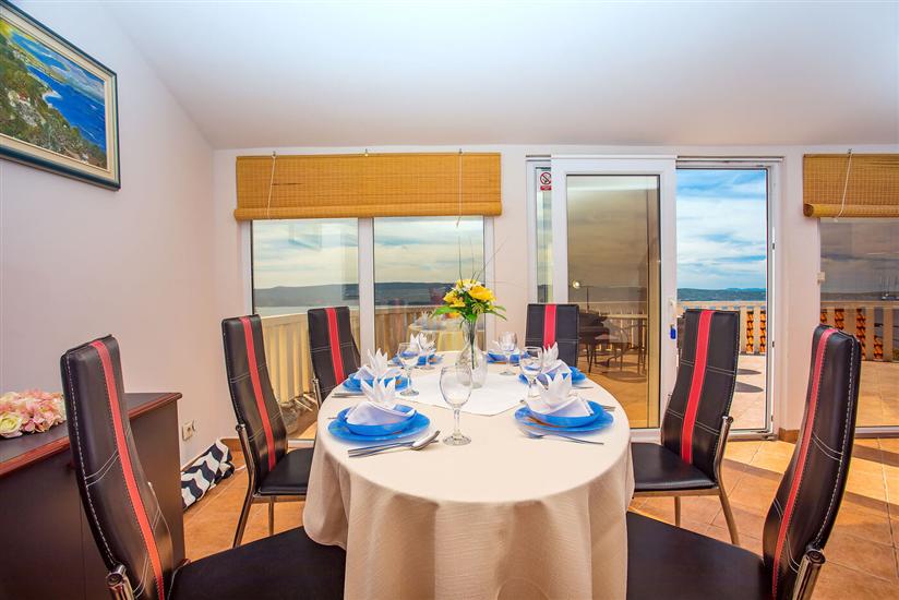 House K1, for 8 persons