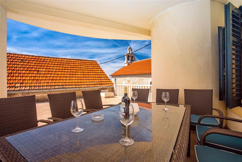 House K1, for 8 persons