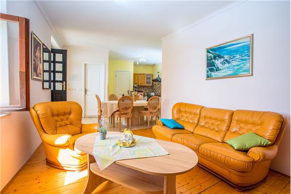 House K1, for 8 persons