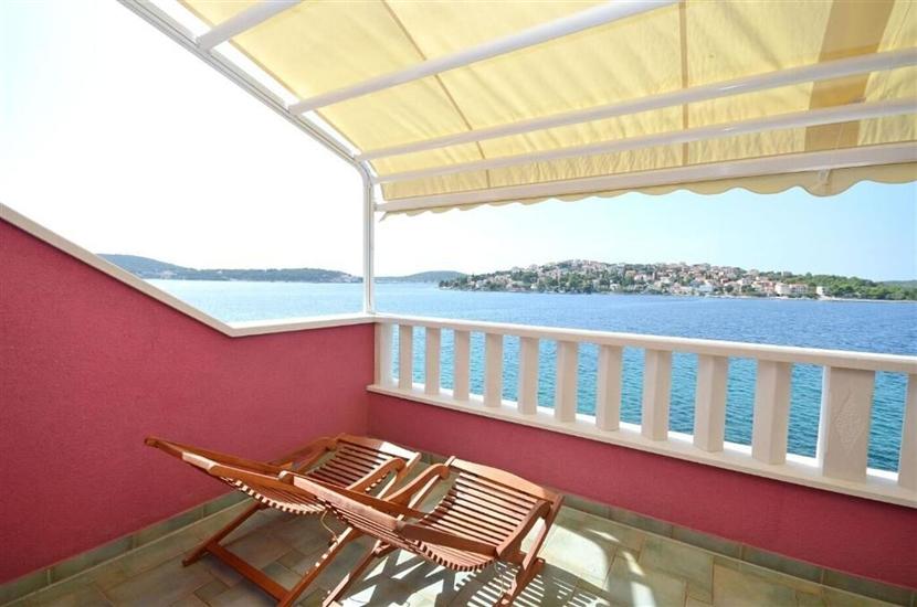 Apartment A1, for 10 persons