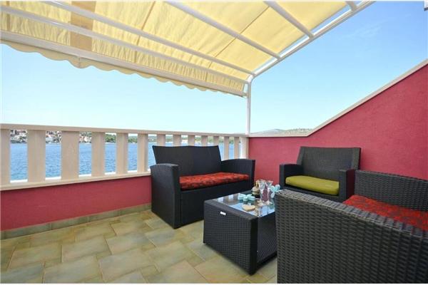 Apartment A1, for 10 persons