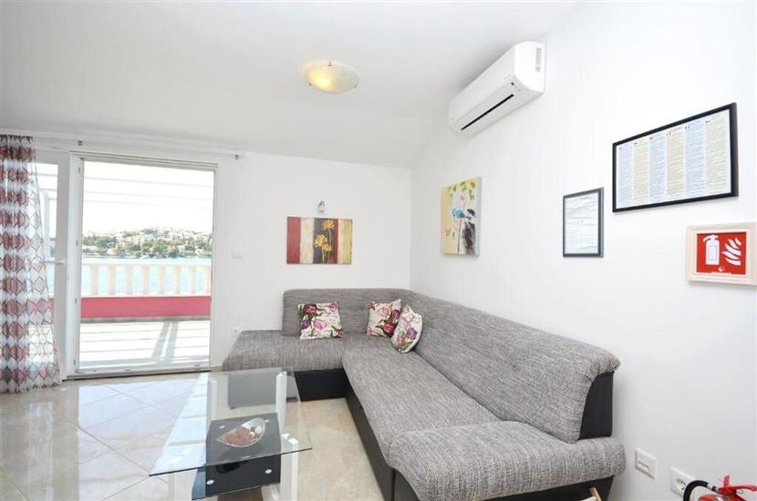 Apartment A1, for 10 persons