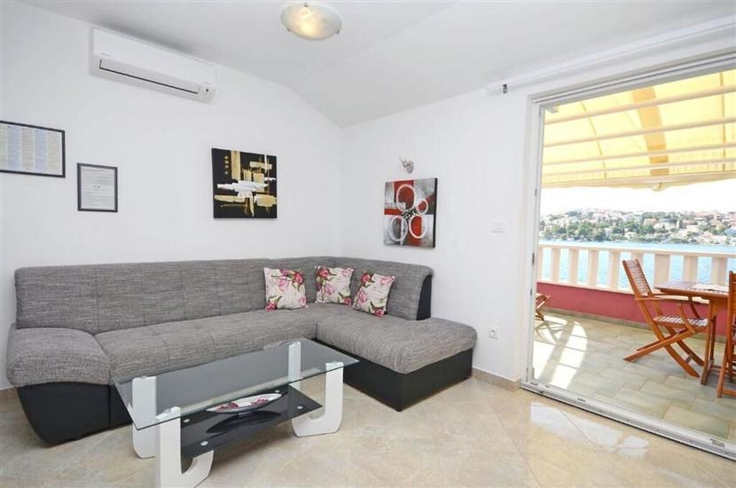 Apartment A1, for 10 persons