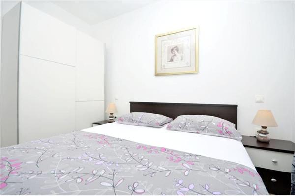 Apartment A1, for 10 persons