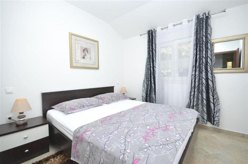 Apartment A1, for 10 persons