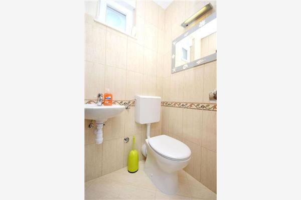 Apartment A1, for 10 persons