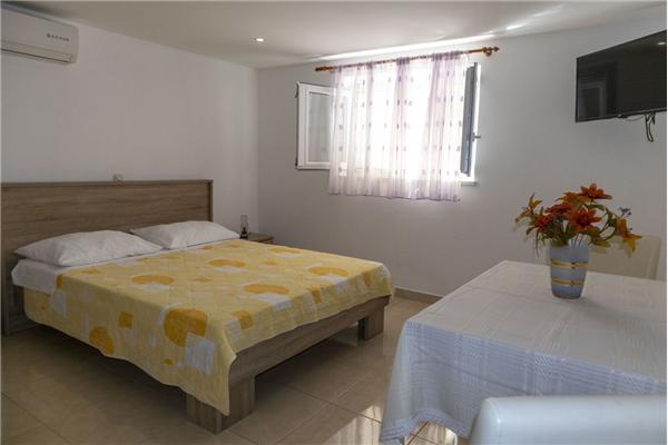 Apartment A5, for 4 persons