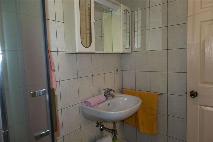 Apartment A5, for 4 persons