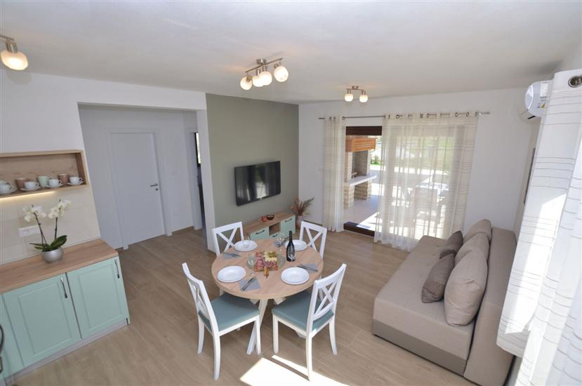 House , for 6 persons