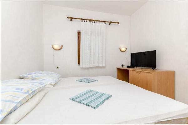 Apartment A2, for 3 persons