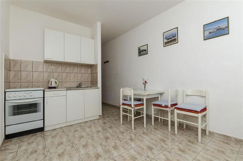 Apartment A2, for 3 persons