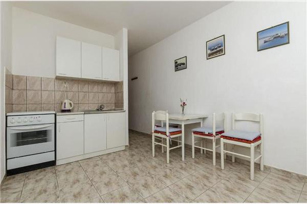 Apartment A2, for 3 persons