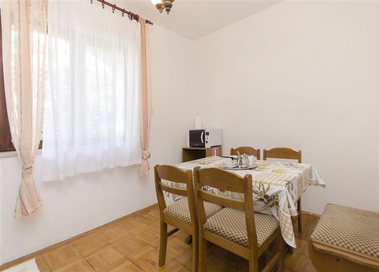 Apartment A1, for 4 persons