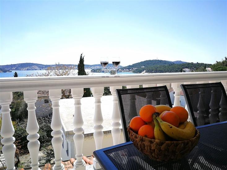 Lägenhet A4, för 8 personer