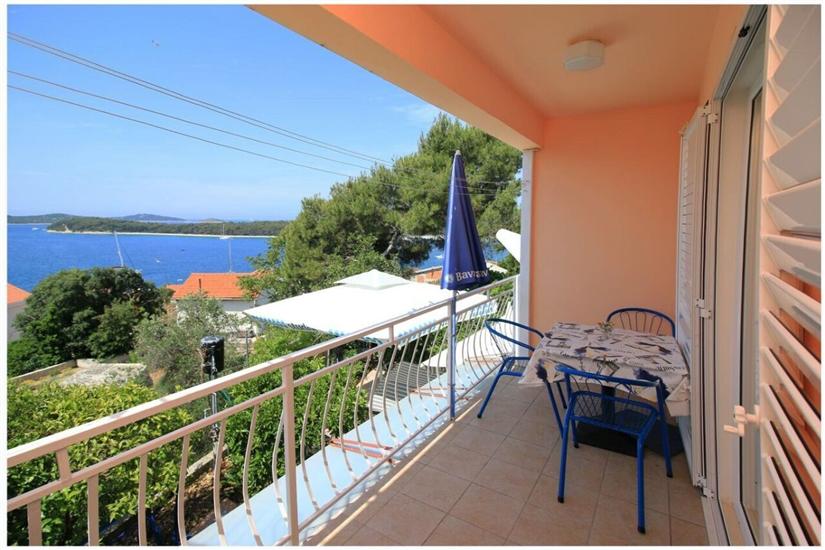 Apartment A2, for 4 persons