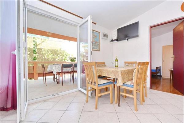 Apartment A1, for 6 persons