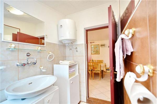 Apartment A1, for 6 persons