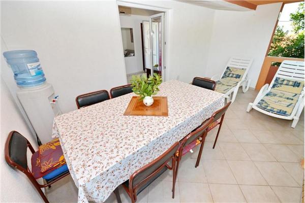 Apartment A1, for 6 persons