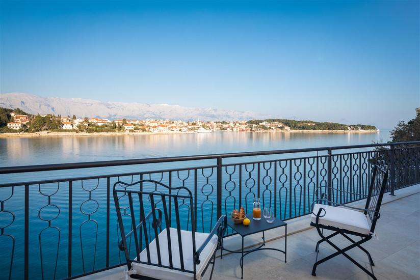 House K1, for 8 persons