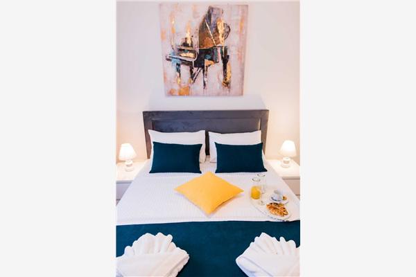 Apartment A1, for 5 persons