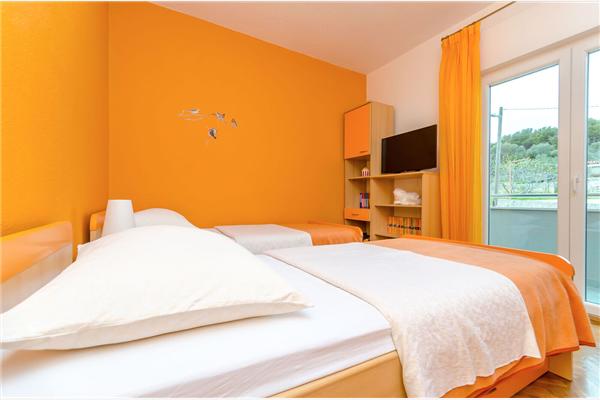 Apartment A2, for 5 persons